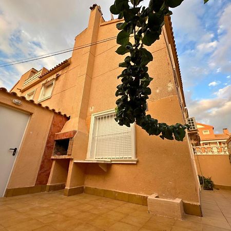Chalet En La Mata A 50 Metros De La Playa Torrevieja Bagian luar foto