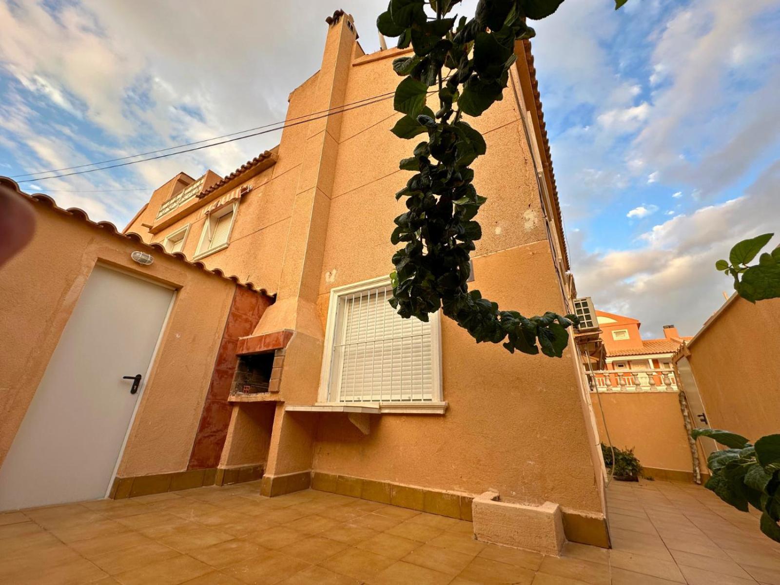 Chalet En La Mata A 50 Metros De La Playa Torrevieja Bagian luar foto